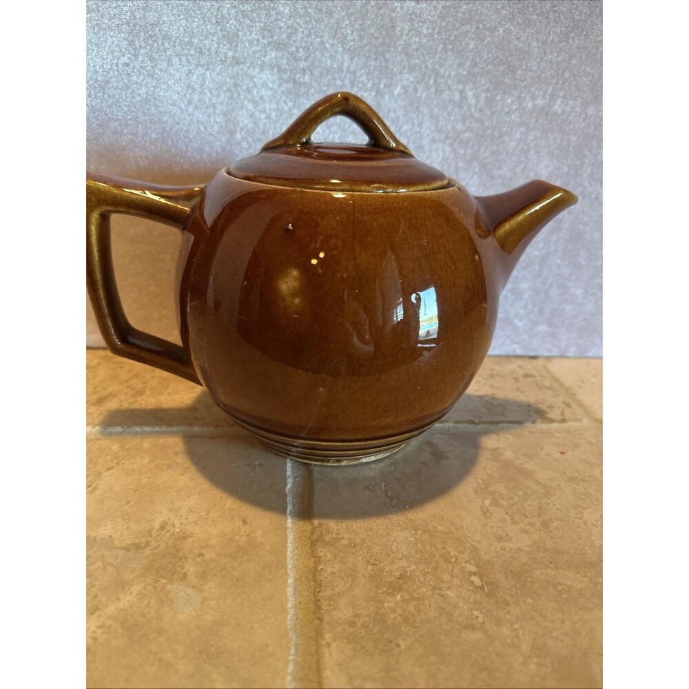 McCoy Teapot, Glossy Brown Glaze with Concentric Ring Design on the Lid & Bottom